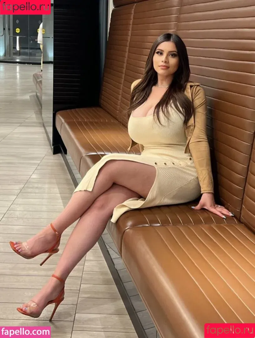 jazzlovescoffee / nursejazz Onlyfans Photo Gallery 