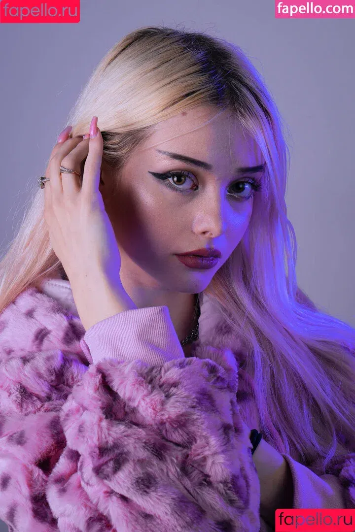 laurenburch Onlyfans Photo Gallery 