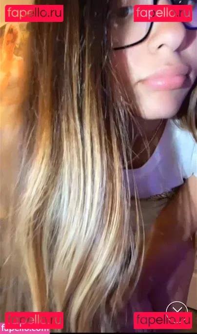 Alahna Ly Onlyfans Photo Gallery 