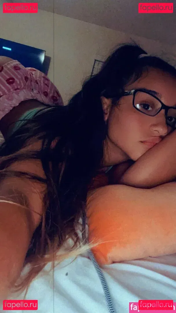 Alahna Ly Onlyfans Photo Gallery 