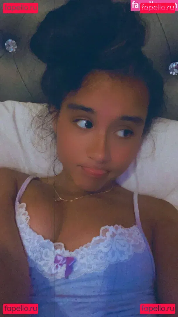 Alahna Ly Onlyfans Photo Gallery 