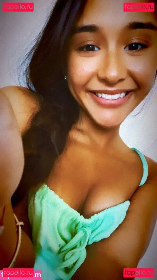 Alahna Ly Onlyfans Photo Gallery 