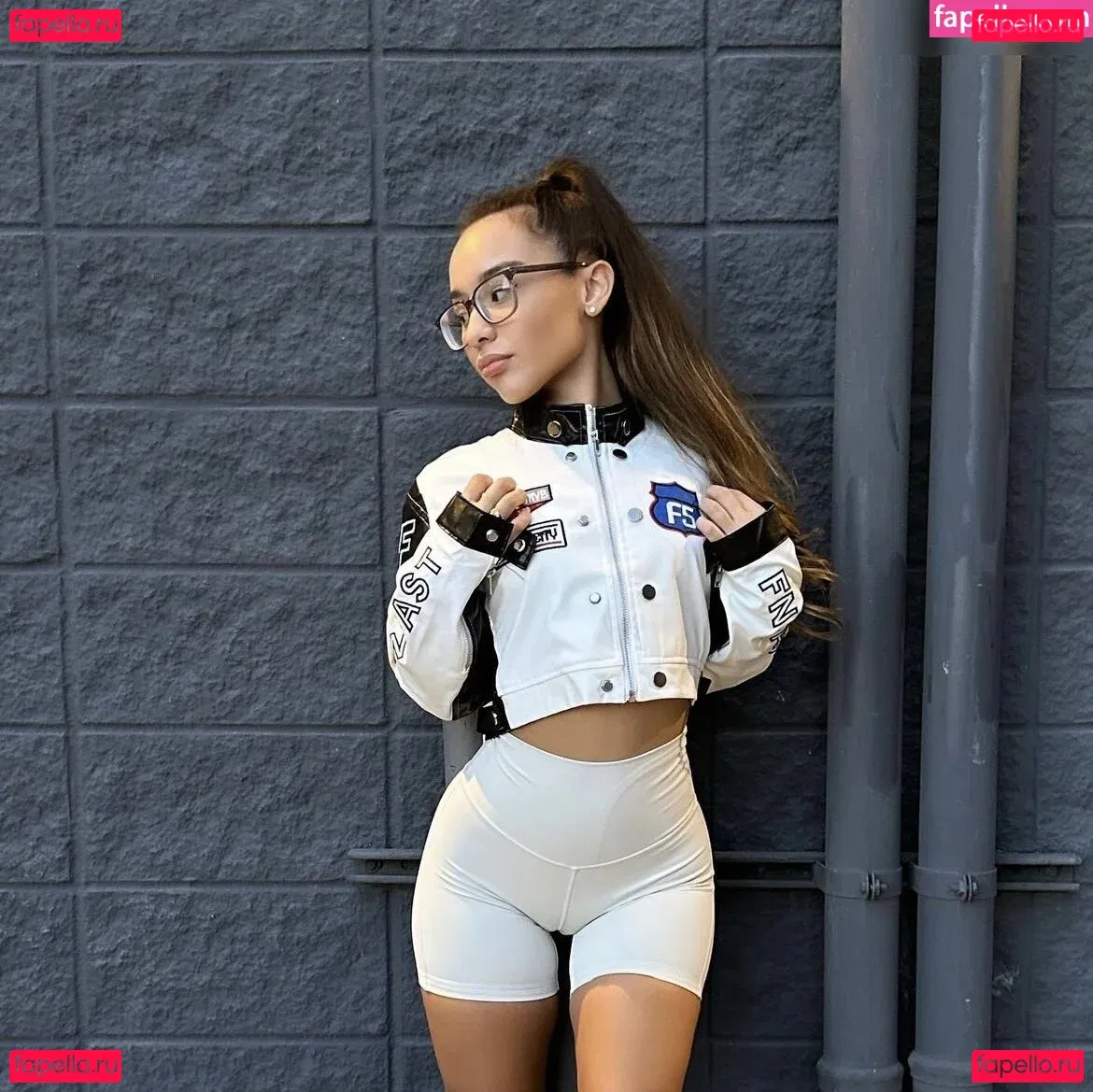 Alahna Ly Onlyfans Photo Gallery 