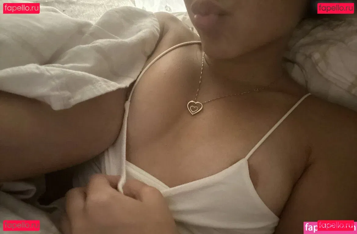 Alahna Ly Onlyfans Photo Gallery 