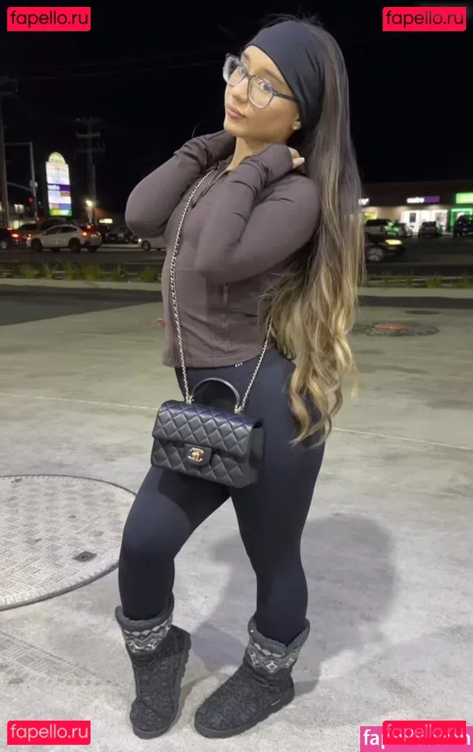 Alahna Ly Onlyfans Photo Gallery 