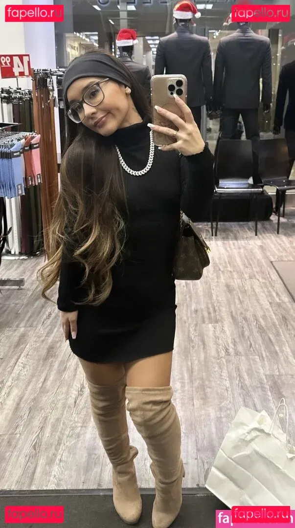 Alahna Ly Onlyfans Photo Gallery 