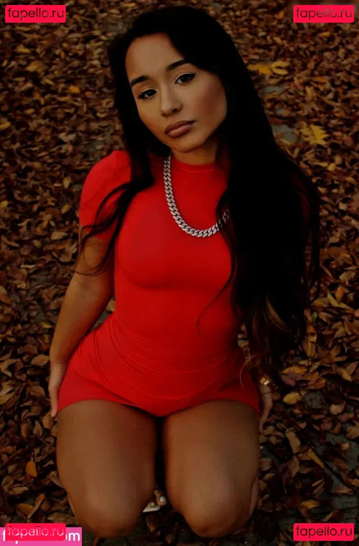 Alahna Ly Onlyfans Photo Gallery 