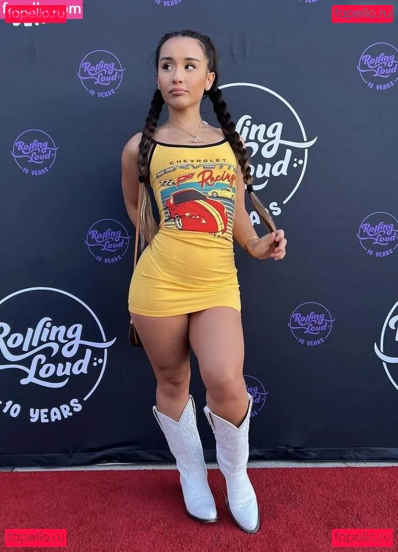 Alahna Ly Onlyfans Photo Gallery 