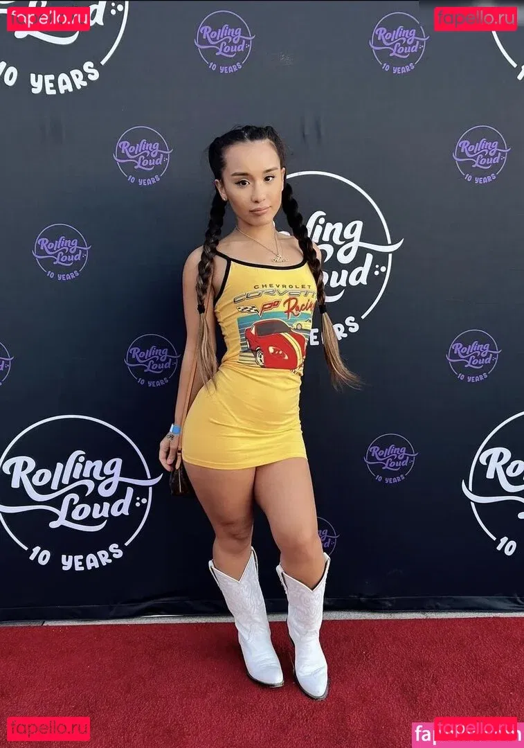 Alahna Ly Onlyfans Photo Gallery 