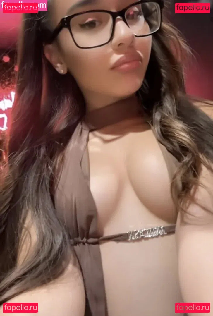 Alahna Ly Onlyfans Photo Gallery 