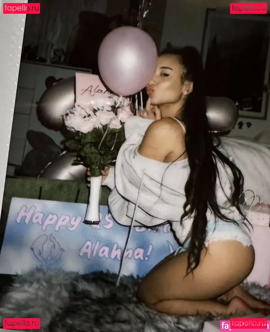 Alahna Ly Onlyfans Photo Gallery 