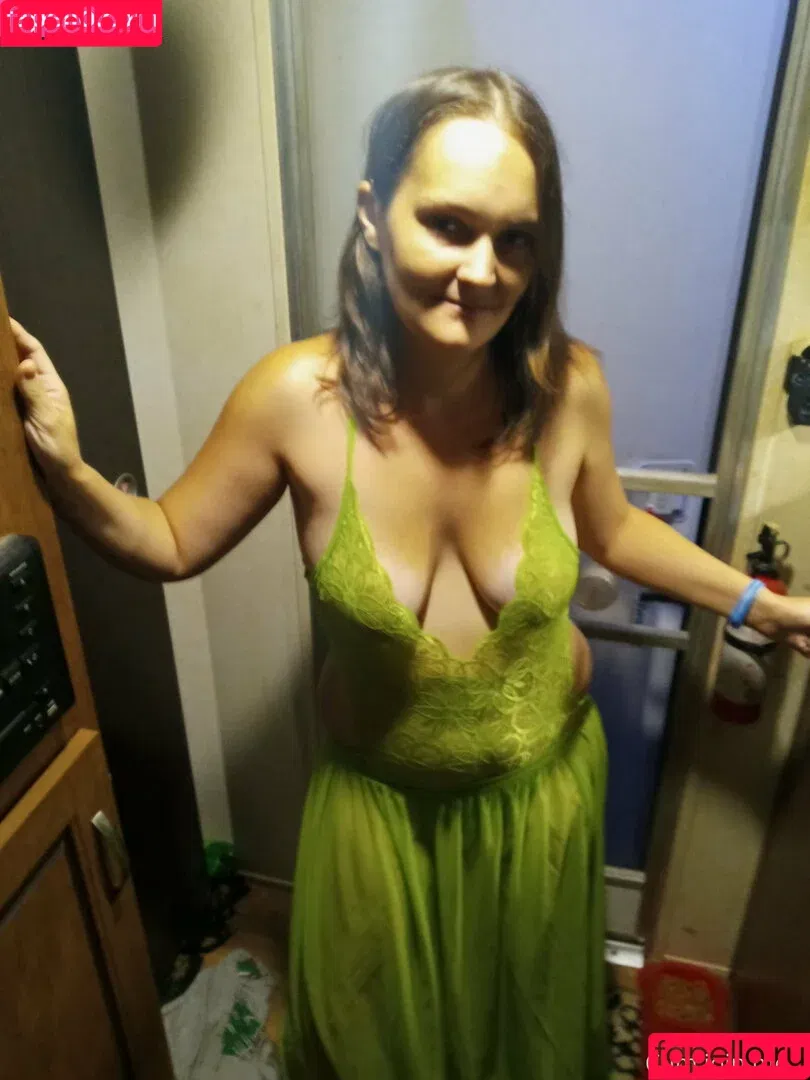 lilladycrazychaos Onlyfans Photo Gallery 