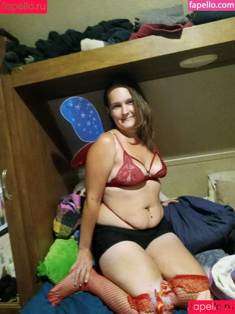 lilladycrazychaos Onlyfans Photo Gallery 