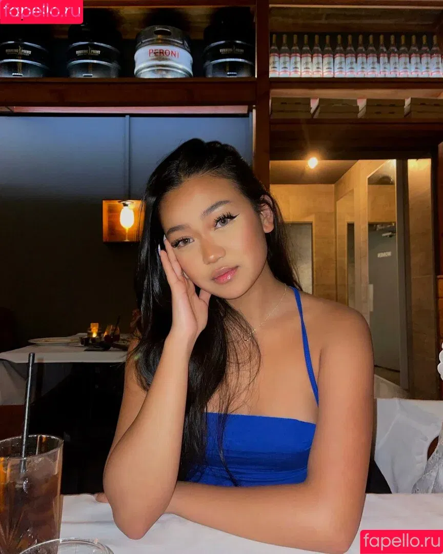 anna / anna_paull / annashrxstha Onlyfans Photo Gallery 