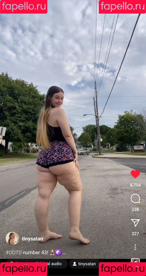 Tiinysatan / tinysatan Onlyfans Photo Gallery 