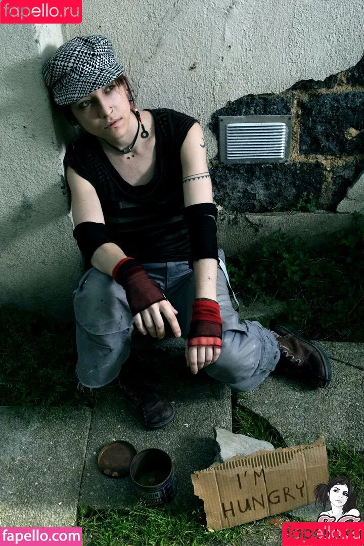 Vesperal / freevesperal / heyursinae / ursinaevesperal Onlyfans Photo Gallery 