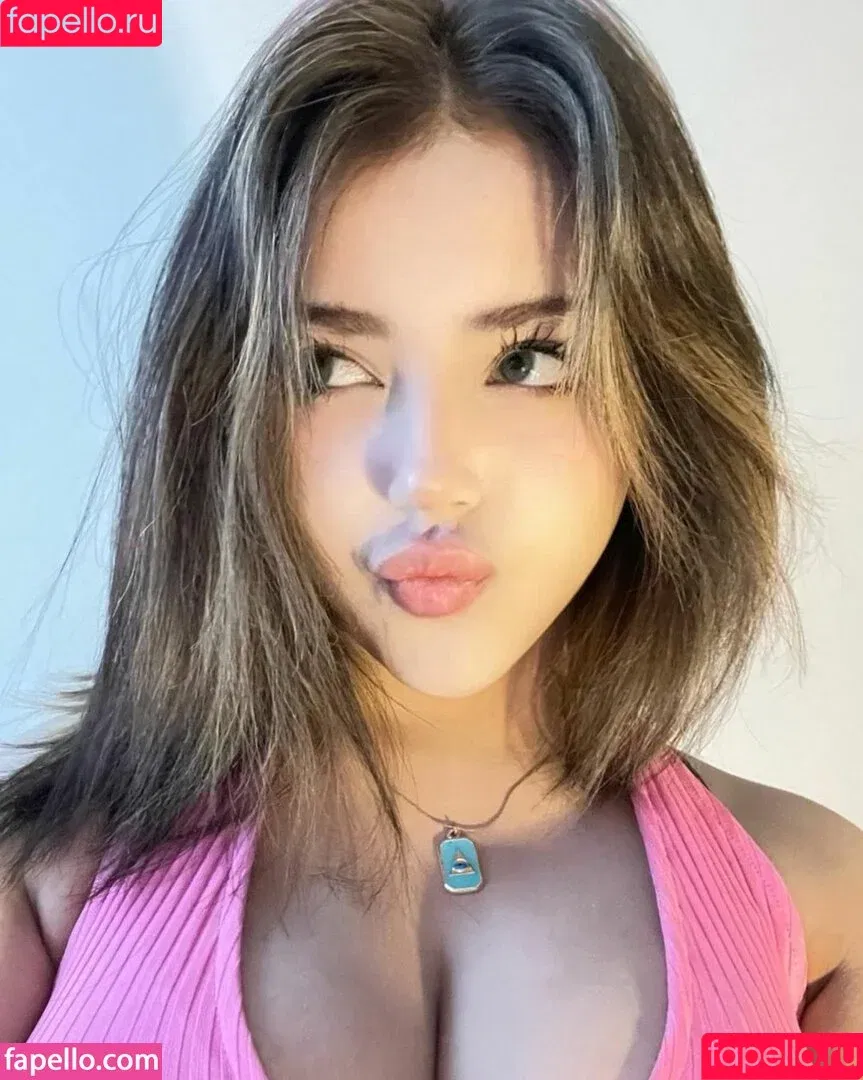 Meleccoo / Melekwhoo / Melekyiiiit / barbiemelek Onlyfans Photo Gallery 