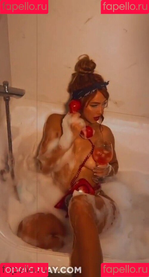 Flor Vigna / florivigna Onlyfans Photo Gallery 