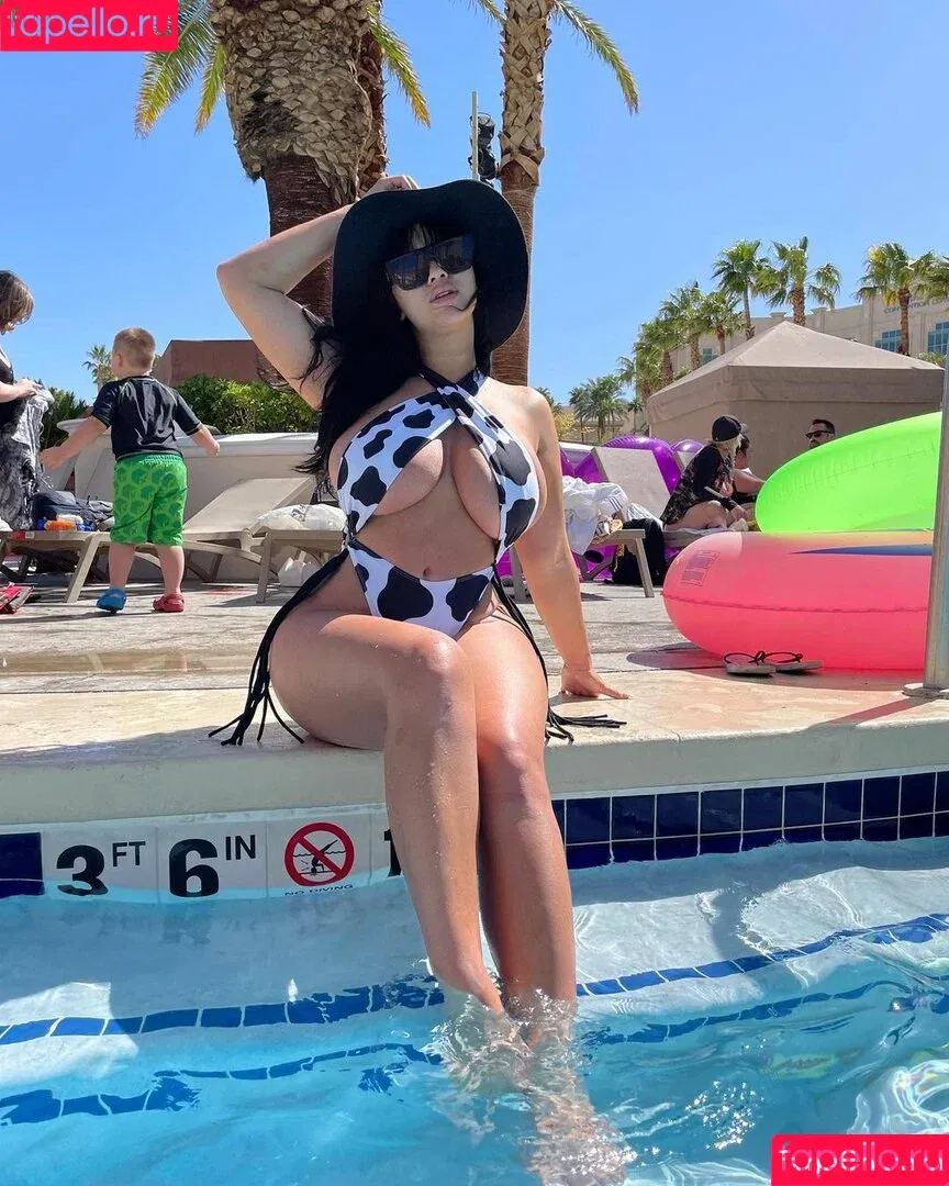 Michelle Yee Williams / ihrtmichelleyee / michelleisawesome Onlyfans Photo Gallery 