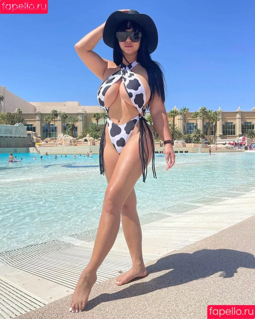 Michelle Yee Williams / ihrtmichelleyee / michelleisawesome Onlyfans Photo Gallery 