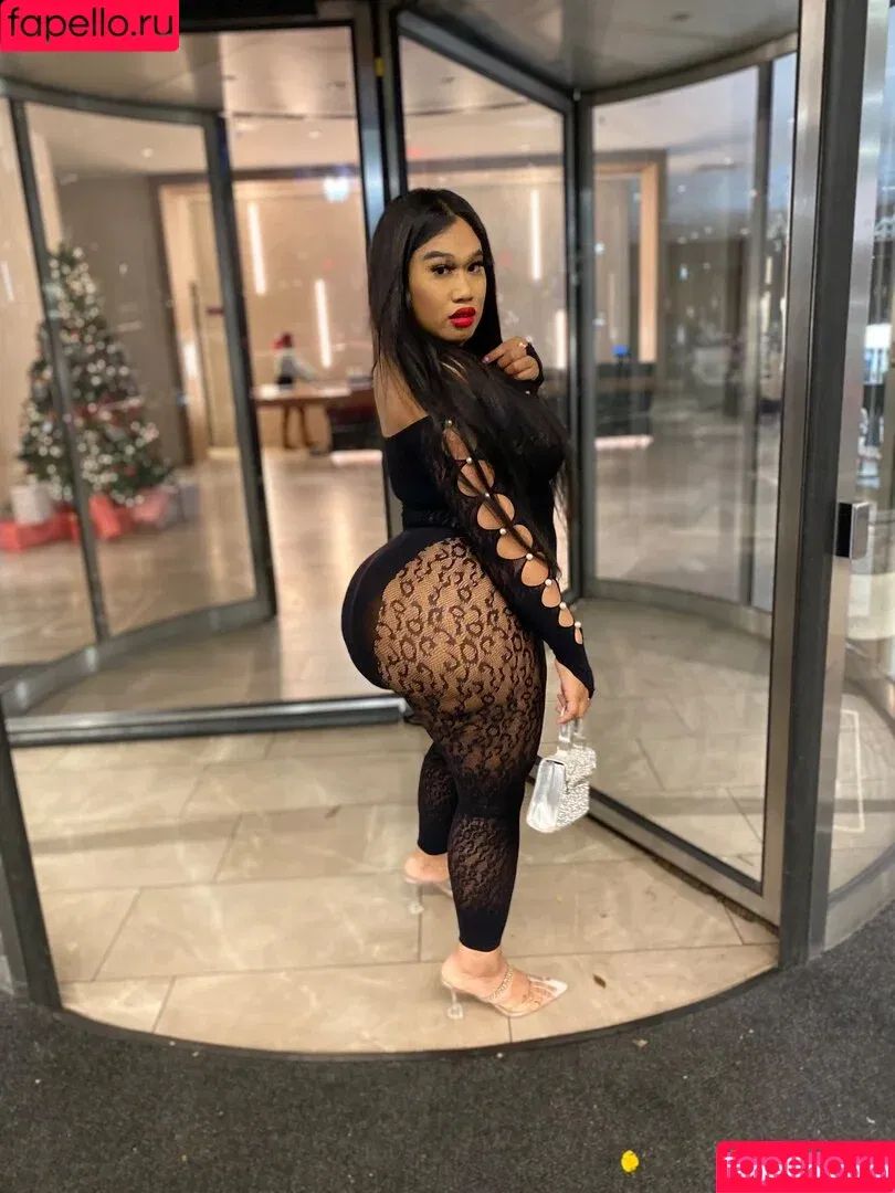 RamonaLee95 / Realts_Ramona / Therealyuyu / therealyuyulee Onlyfans Photo Gallery 