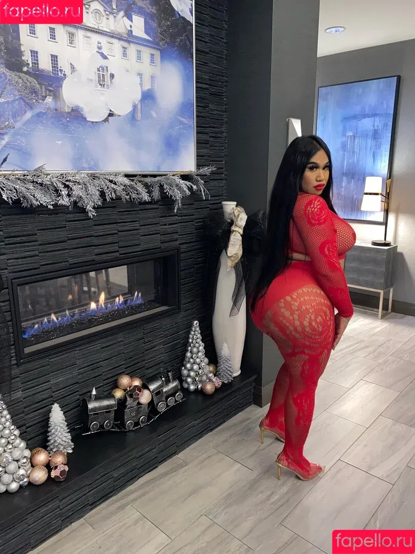 RamonaLee95 / Realts_Ramona / Therealyuyu / therealyuyulee Onlyfans Photo Gallery 