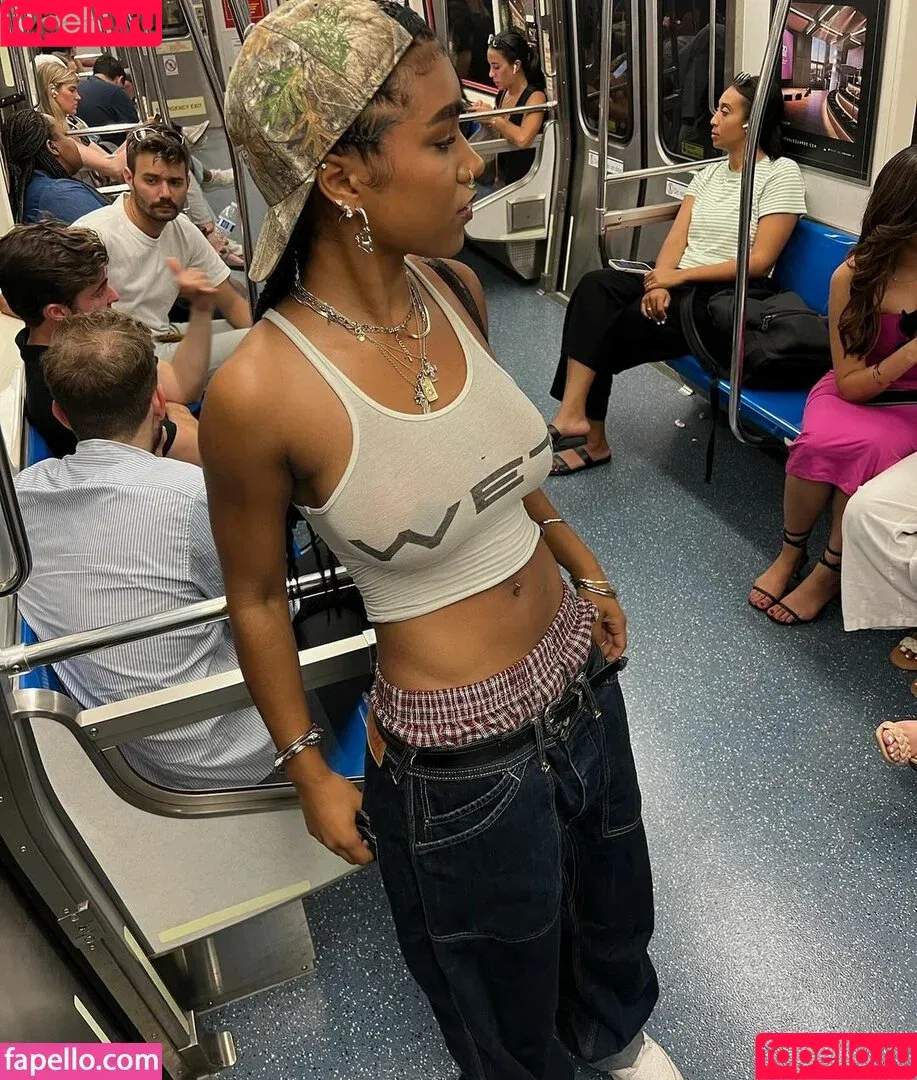 ashabivinss / ashafucks / ashawrld / fleivinha Onlyfans Photo Gallery 