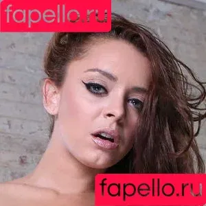 Liza Del Sierra / lizadelsierra / lizadelsierraoff Onlyfans Photo Gallery 