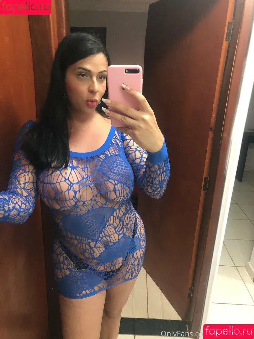 vazrebeca / vazrebekah Onlyfans Photo Gallery 