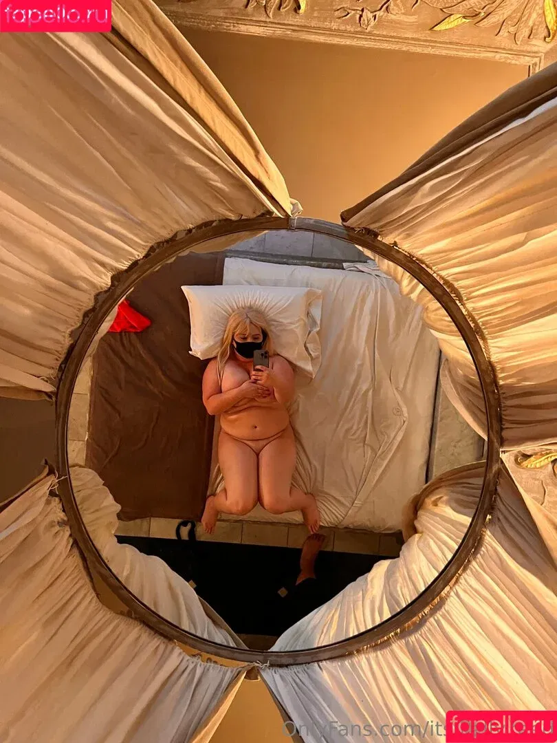 its.kelly.reed / kellyreedpr Onlyfans Photo Gallery 