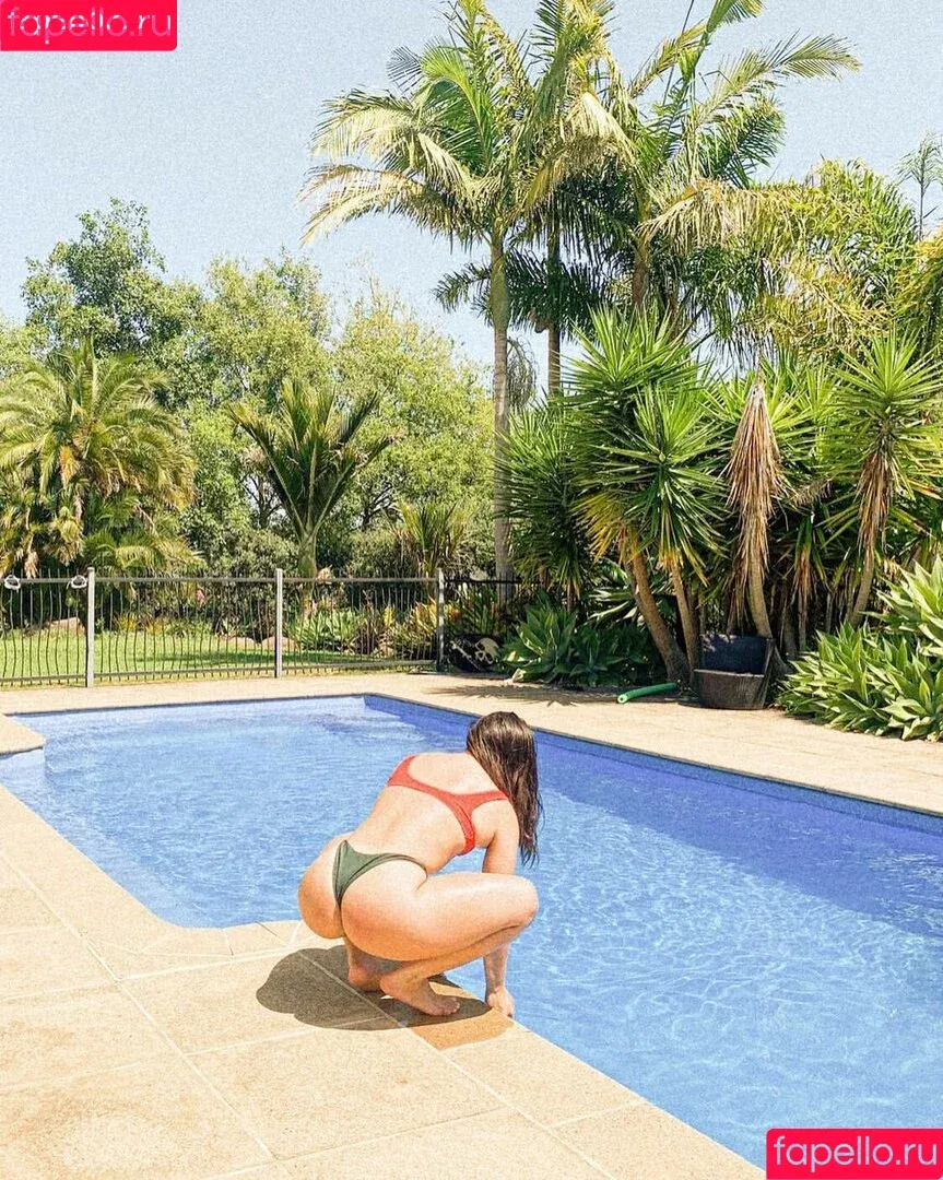 LouiseWhyyte / LousLegs Onlyfans Photo Gallery 