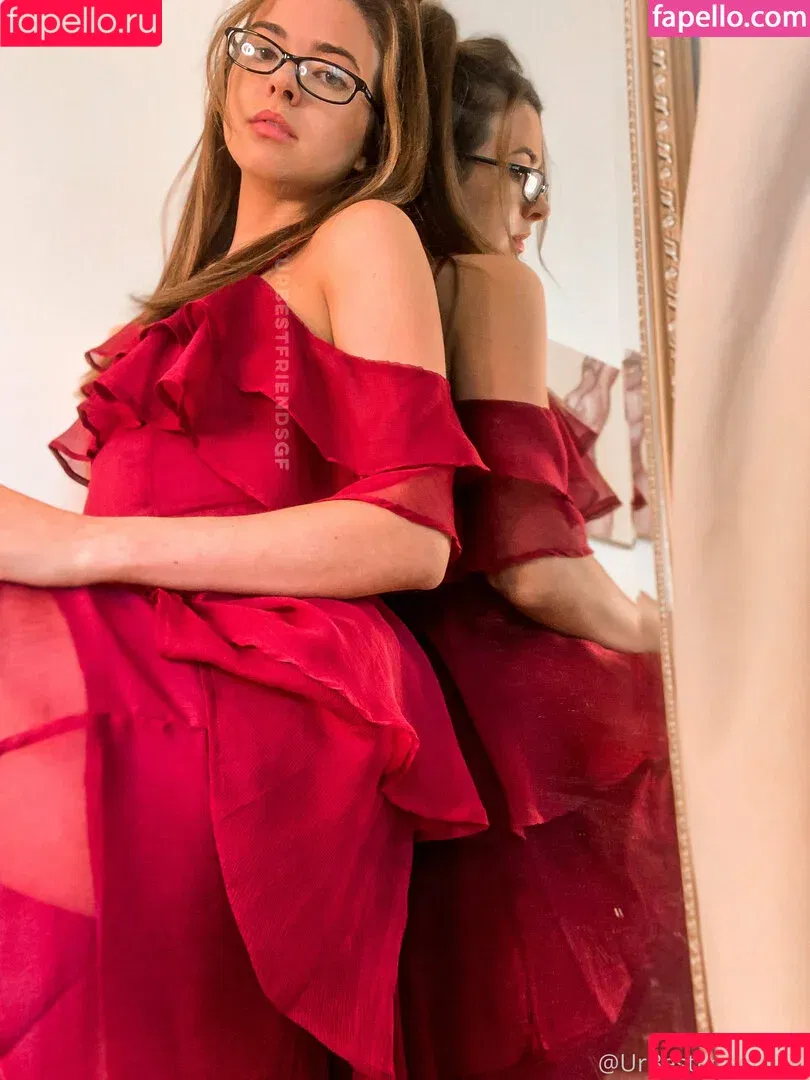 ari_ravioli / jessikanite / urbestfriendsgf Onlyfans Photo Gallery 