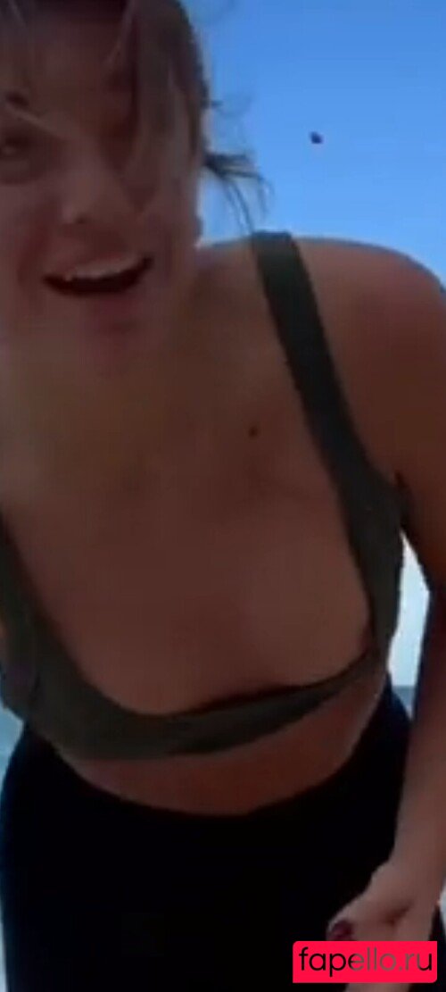 Tabitha Swatosh Nude Onlyfans Photo 6