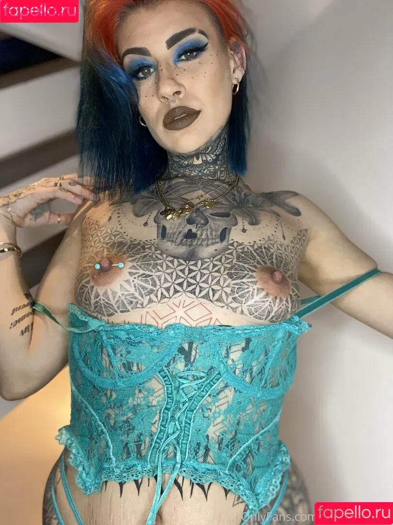 danniellaaaax / dee_louisexx Onlyfans Photo Gallery 