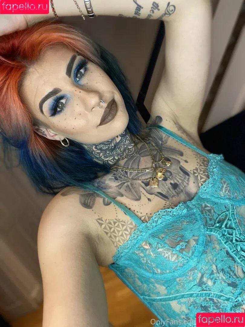 danniellaaaax / dee_louisexx Onlyfans Photo Gallery 