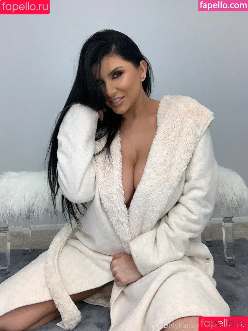 Romi / Romi Rain / Romi_Rain / romirain Onlyfans Photo Gallery 