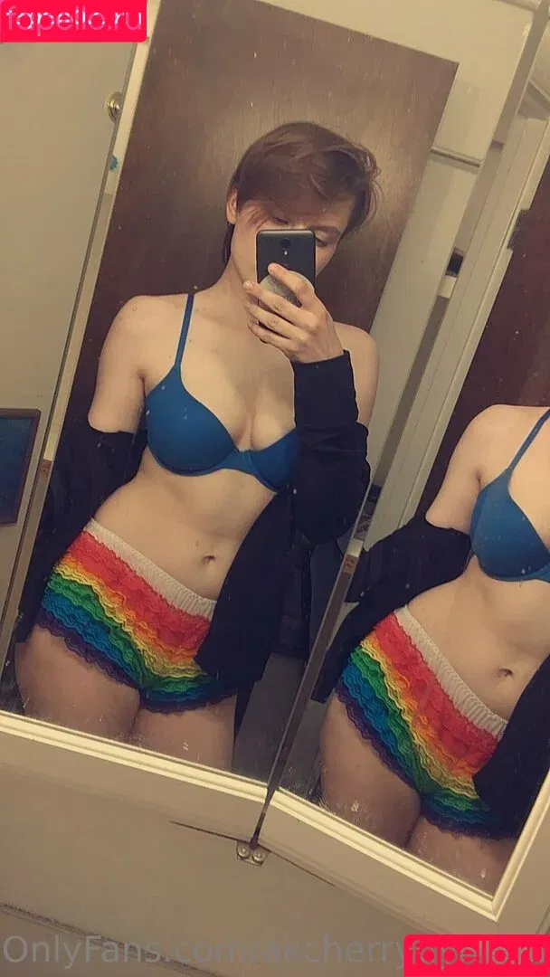 akcherrydynamite / curlyheadedmiss Onlyfans Photo Gallery 