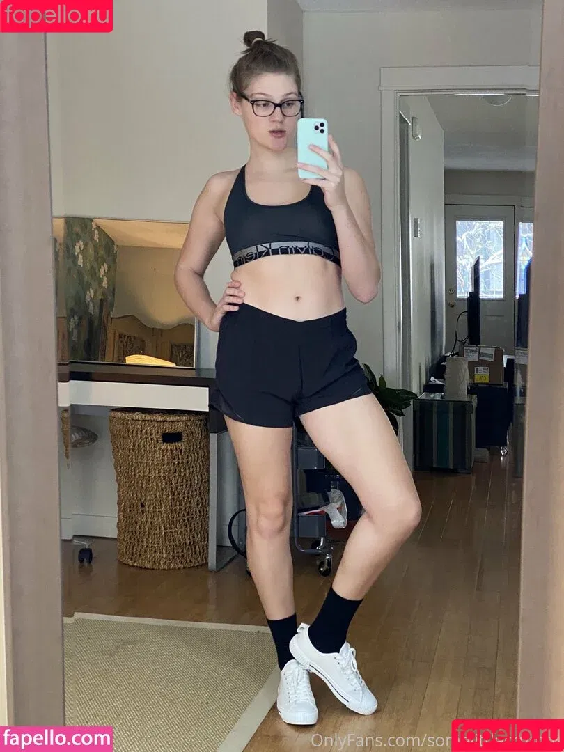 SomeLittleCrum1 / somelittlecrumbs / spacegurl_9 Onlyfans Photo Gallery 