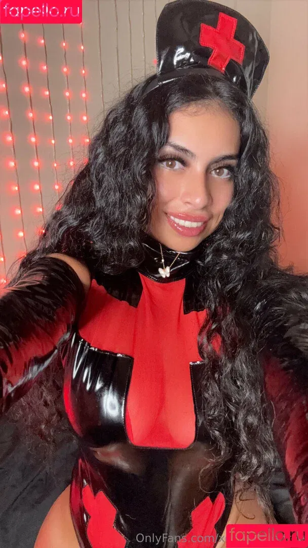 chavellasworld / xochavella.free Onlyfans Photo Gallery 