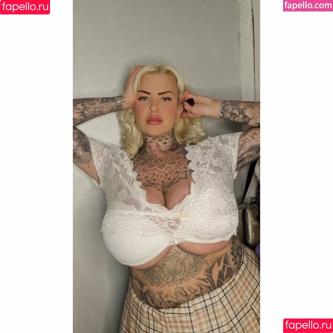 Katherine Masterman / katherinemastermanofficialpage / kathmastermanofficial / kmasterwoman Onlyfans Photo Gallery 