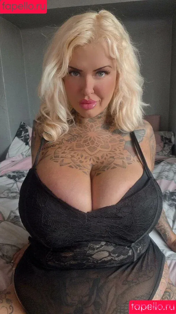 Katherine Masterman / katherinemastermanofficialpage / kathmastermanofficial / kmasterwoman Onlyfans Photo Gallery 