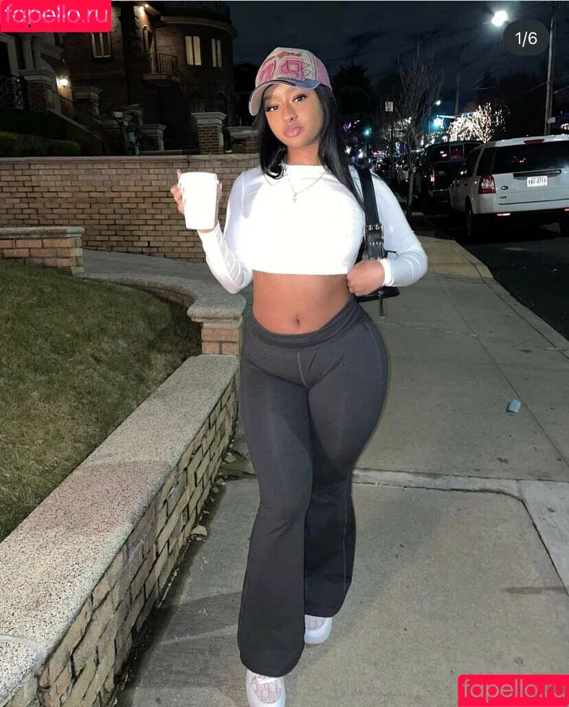 Isyglue / realisyglue Onlyfans Photo Gallery 