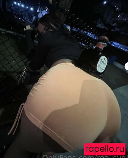 Isyglue Nude Onlyfans Photo 16