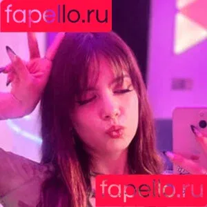 emily.raeee / emilydaily.xo Onlyfans Photo Gallery 