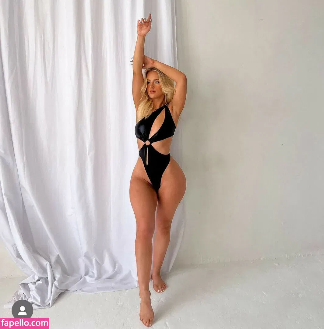 Lucycombe Onlyfans Photo Gallery 