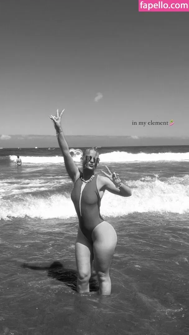 Lucycombe Onlyfans Photo Gallery 