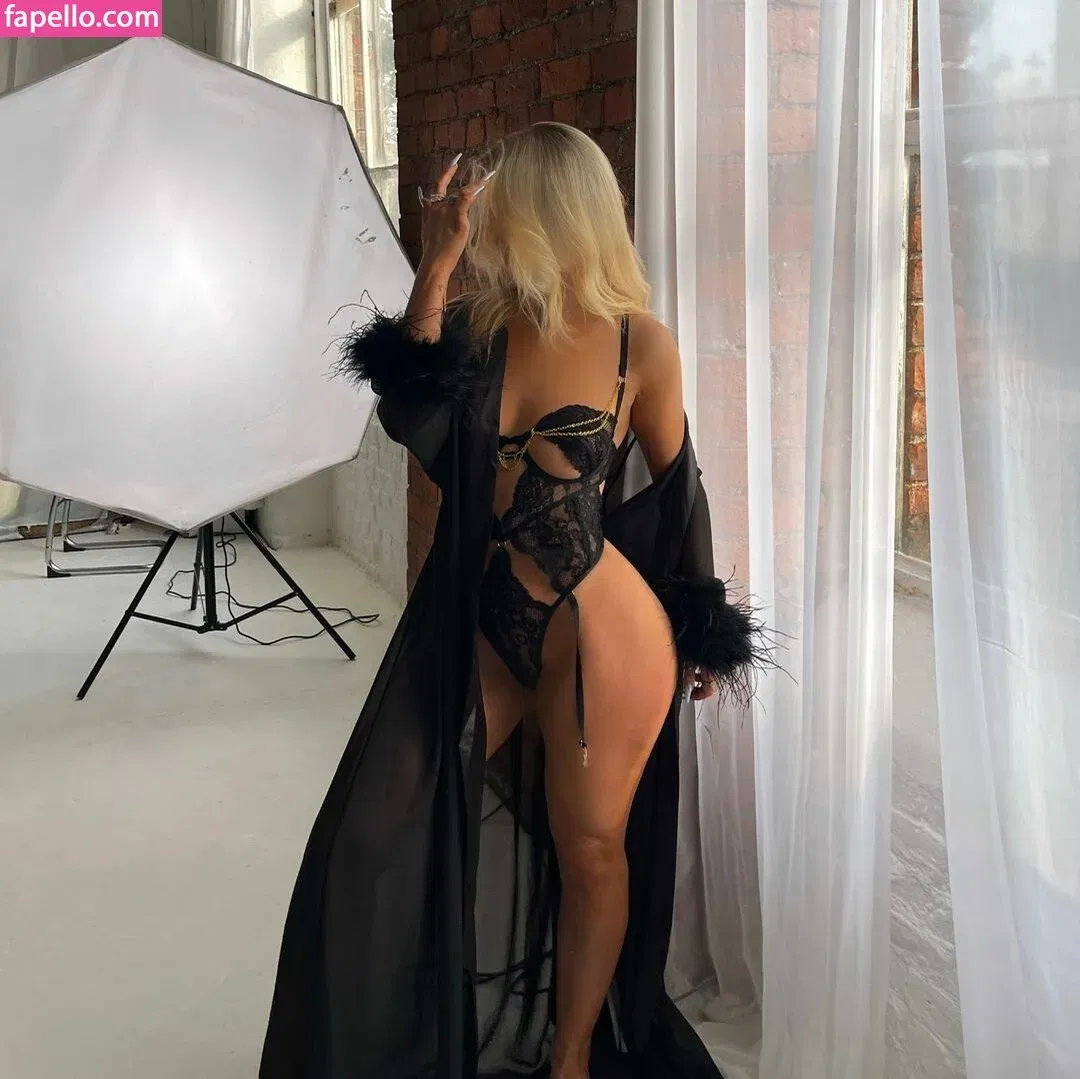 Lucycombe Onlyfans Photo Gallery 