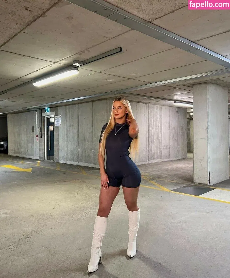 Lucycombe Onlyfans Photo Gallery 