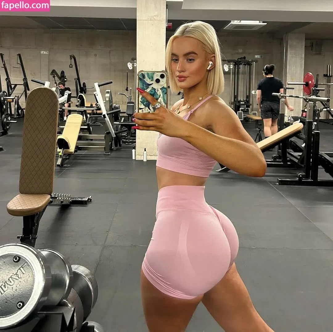 Lucycombe Onlyfans Photo Gallery 