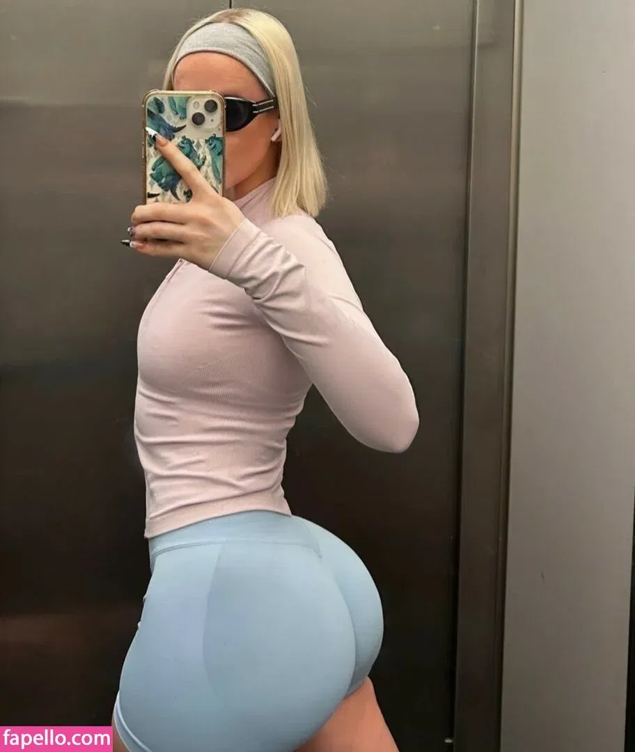 Lucycombe Onlyfans Photo Gallery 